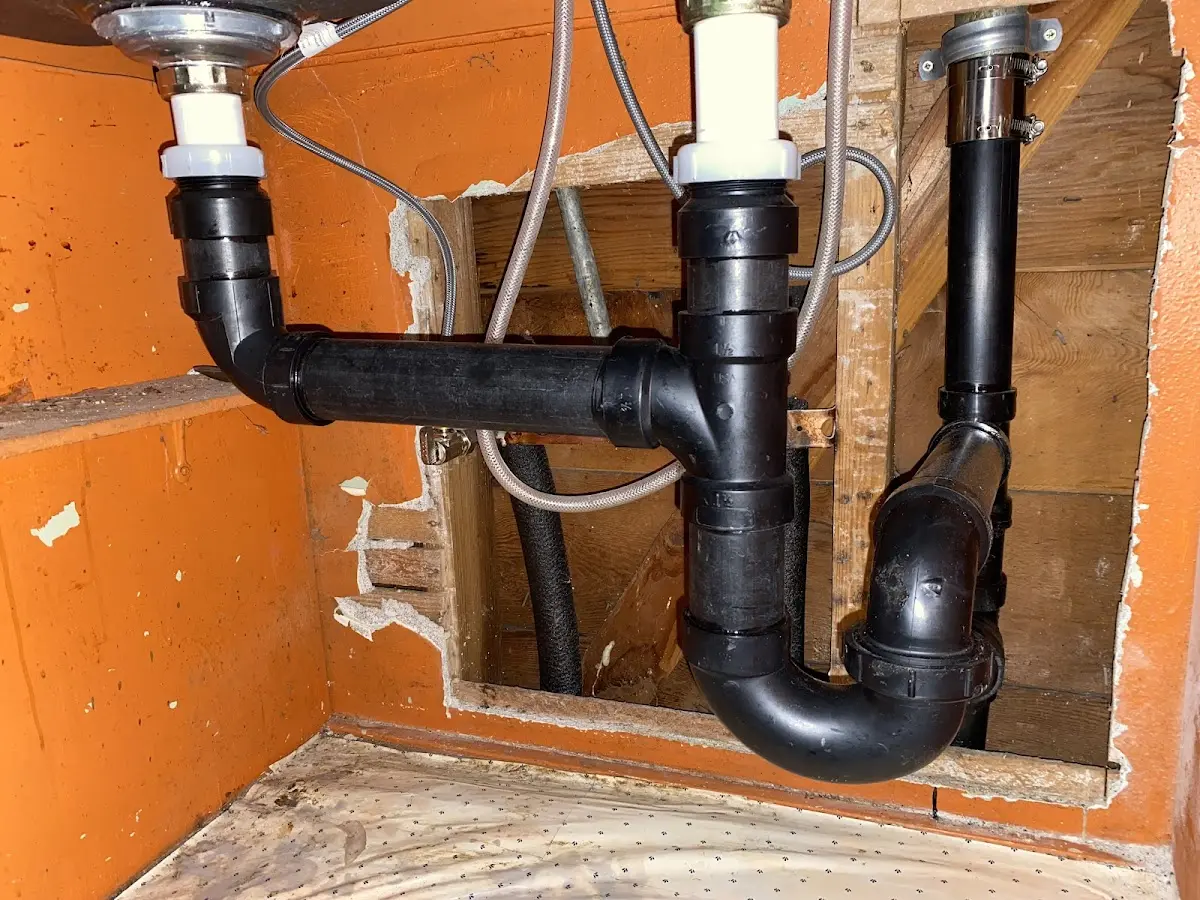 Professional Pipe Bursting equipment and tools on the job in Bedford